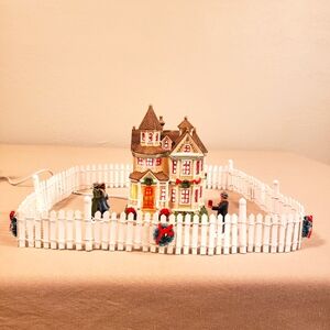 LEMAX VILLAGE DANIELS HOUSE